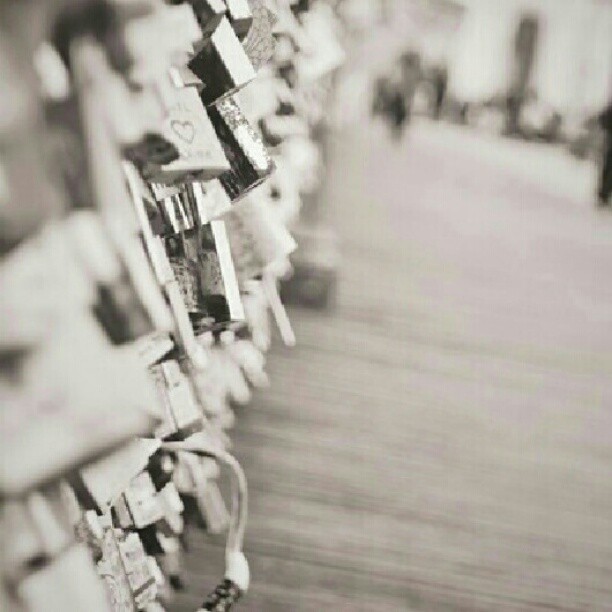 My number one dream, go to the Love Lock Bridge thing in Paris <3
#numberonedream. #iwannadoit. #lovelocks. #bridge. #paris. #travelinParis. #imgonnadoit. #unf. #itscutedoee. #love. #Paris. #France. #travel. #mer. #likethiss. #likeforlike. #followmee. #followforfollow. #hashtagwhore. 