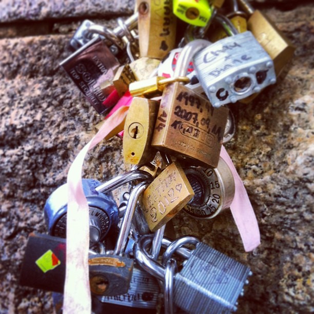 #love locks on the #brooklynbridge #NYC