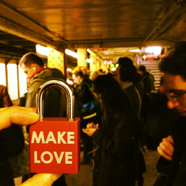 Make Love #makelovelocks #lovelocks #love #luv #luv #mta #nyc #ltrain #slow #llcooltrain