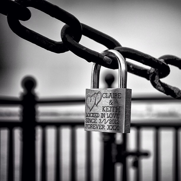 Clair and Keith locked in Love at the Albert Dock Liverpool #love #locks #locked #liverpool #lovelocks #makelovelocks #blackandwhite #chain #albertdock #nikon #d7000 #ig #instagram #together