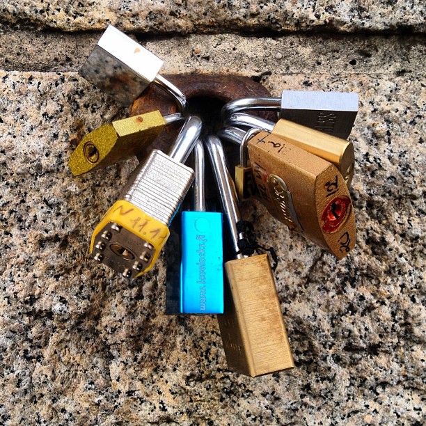 secure #locks #brooklynbridge #nofilter