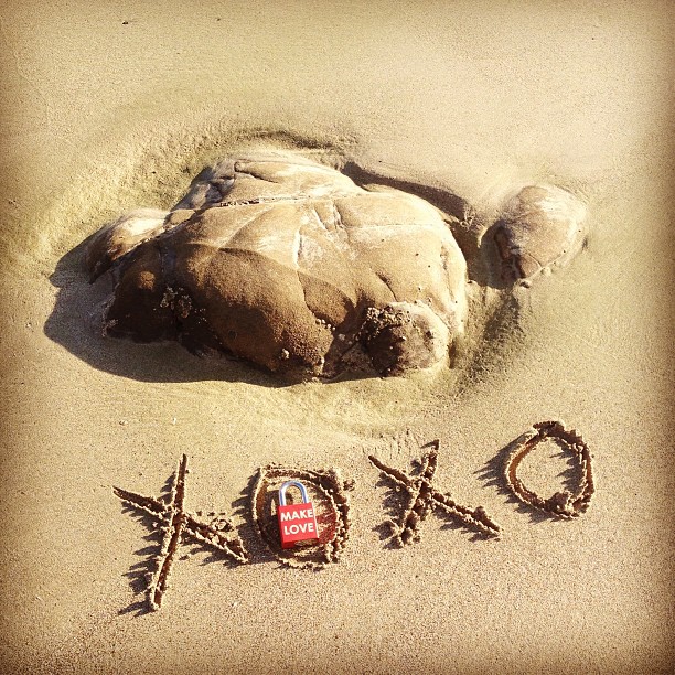 Make Love #makelovelocks #lovelocks #love #luv #valentinesday #valentine #xoxo #hawaii