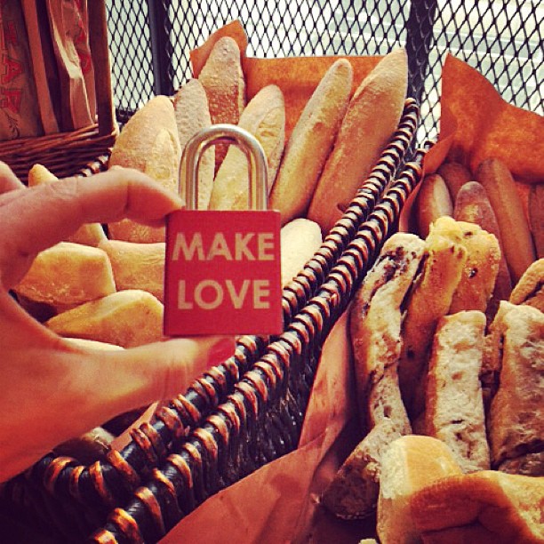 Make Love #nationalfrenchbreadday #baguette #foodporn #francophile #foodie #carbporn #makelove #makelovelocks #love #luv #memories #travel #french #paris #bake #party #picoftheday #pictureoftheday #instahub #instahungry #breakbread #family