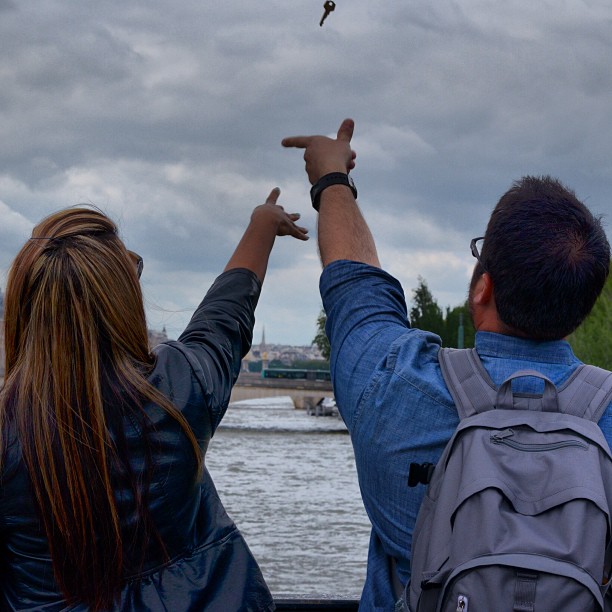 Pont Des Arts #makelovelocks #pontdesarts #paris thanks for the shot @karlaprz