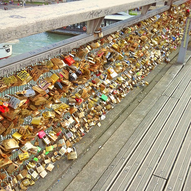 I edited my #lovelocks picture using #fotor. Give me blog post ideas please xxx #love #locks #in #paris #makelovelocks #bridge #over #the #seine