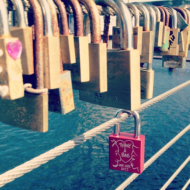 Special thanks to Makelovelocks.com and of course Rune, for his wonderful graphic design. Combined, you created a beautiful lock that stood out from the rest.  @bennickerune @makelovelocks #makelovelocks #lovelock #denmark #couple #tiffanyandrune #copenhagen #photooftheday