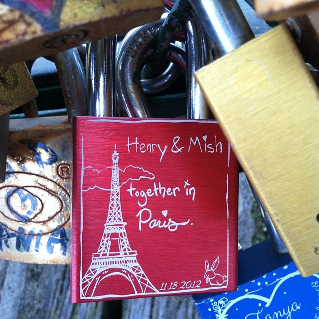 Love lock bridge at Pont de Arts in Paris . Henry is stuck to me forever. Can anyone spot somebunny? Can't have a love lock without Hank! @evohen #hollandlop #bunny #rabbit #lovelock #lovelockbridge #pontdeart #paris #france