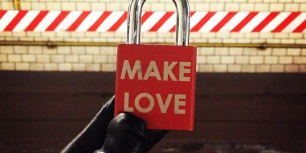 Make-Love-brooklyn-makelove-makelovelocks-love-lovelocks-subway-mta-travel-winter-follow-webstagram-2