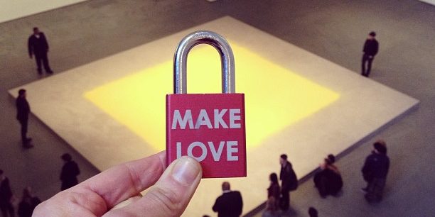 Make-Love-makelove-makelovelocks-lovelocks-love-luv-moma-art-nyc-museum-tourist-pollenfromhazelnut-w1