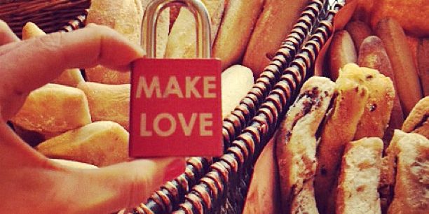 Make-Love-nationalfrenchbreadday-baguette-foodporn-francophile-foodie-carbporn-makelove-makelovelock1