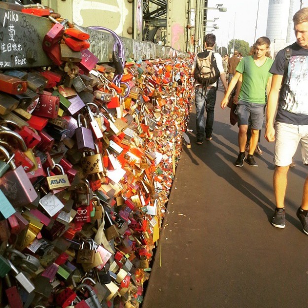 This-whole-bridge-is-full-of-wishesforlove-I-hope-they-all-came-true-adventure-acrosstheriver-bridge
