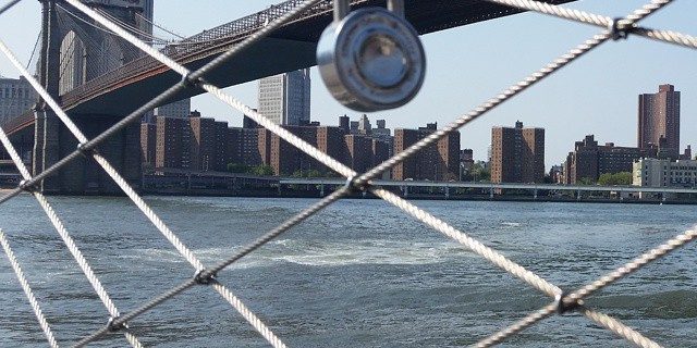A-tradition-started-over-a-hundred-years-ago-lovelocks-can-be-seen-all-over-the-city.-NYC-NewYork-in