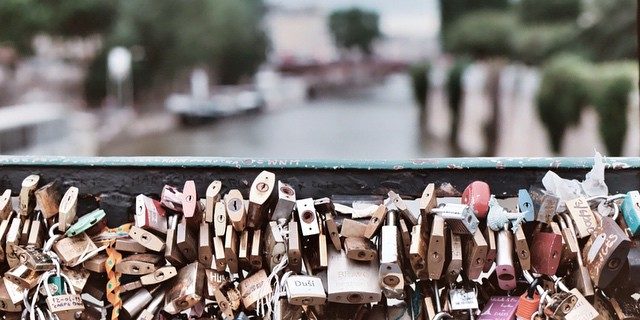 Gone.-Paris-filmphotography-35mmfilm-35mm-lovelocks-france-film-landscape-lovelockbridge-instafilm-M