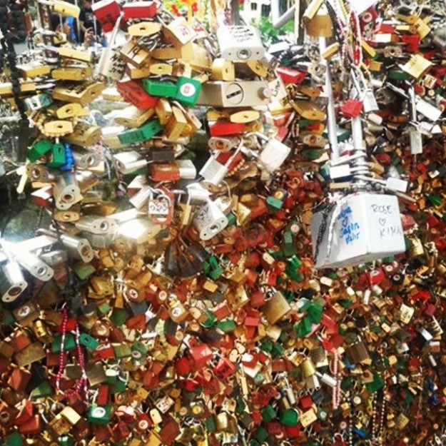 The-Pinas-Version.-Lovelock-Makelovelocks