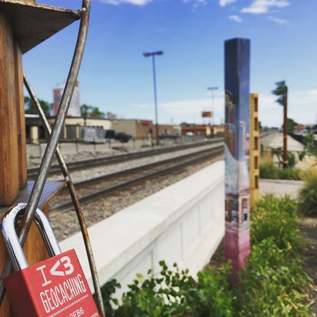 publicart-meets-geocaching-thx-to-@pantone281-and-@maramorken.-sticksgarden-moorheadproud-makelovelo