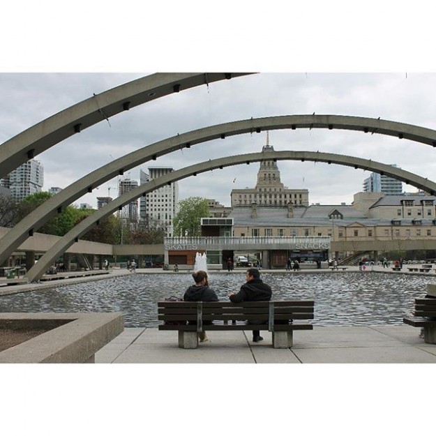 torontocityhall-yesgram-exploringtheglobe-bestvacations-makelovelocks-travellushes-canon_official-wo