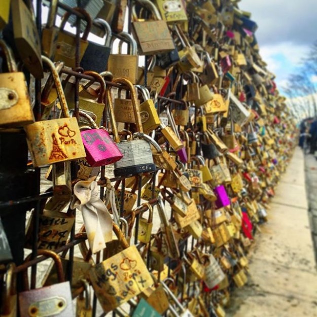 Love-locks-love-locks-lovelocks-vivreparis-visitparis-topparisphoto-thisisparis-seemyparis-paris-Par
