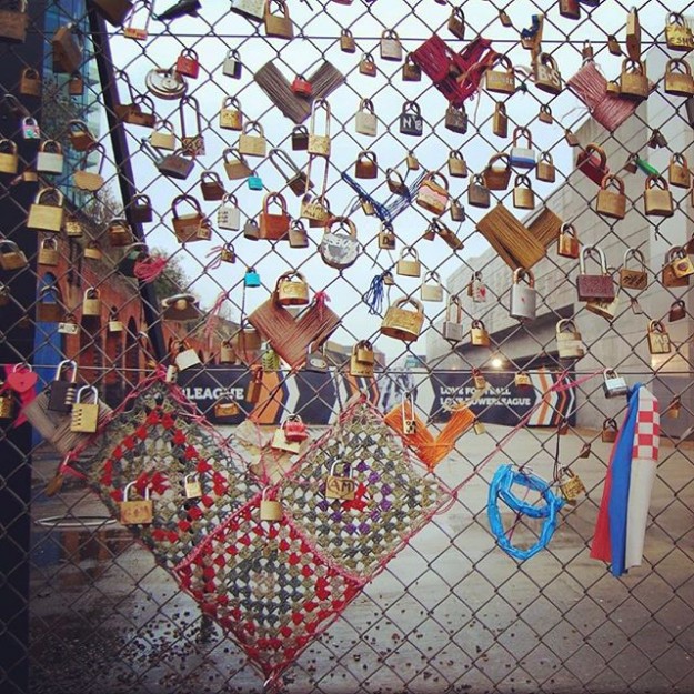 Shoreditch-London-thisislondon-ilovelondon-lovelondon-lovelocks-urbanart-tremetrisopralametro-Moccia