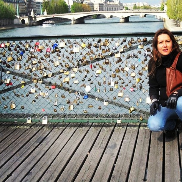 paris-makelovelocks-loveforever-travel-happy-sky-travel-lovelocks-follow-wedding-city-luv-lock-fashi